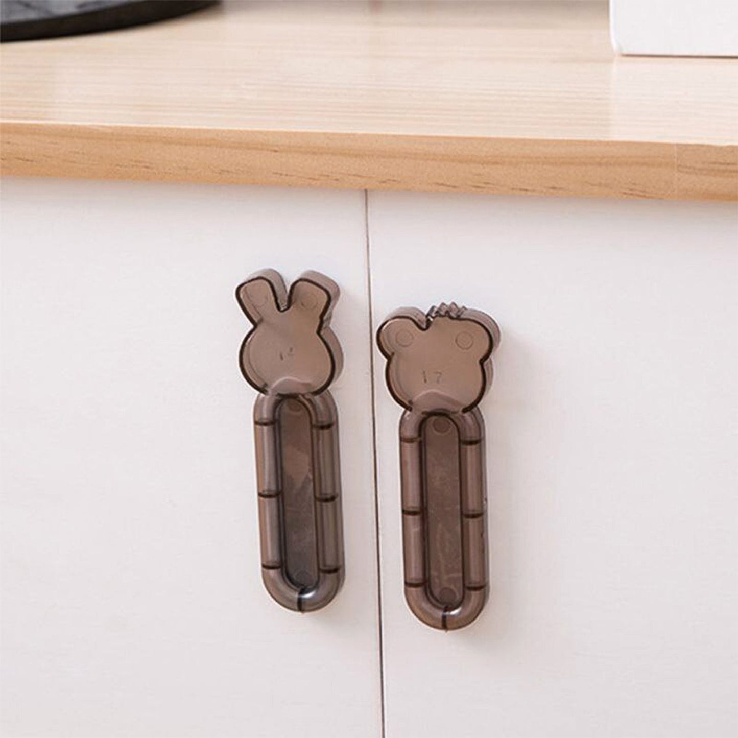 Self Stick Push Pull Helper (1 Pc)